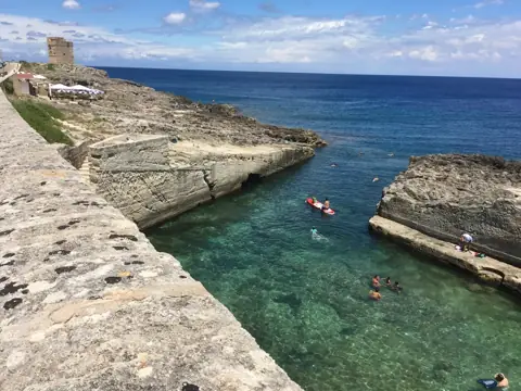 Piscina naturale di Marina Serra